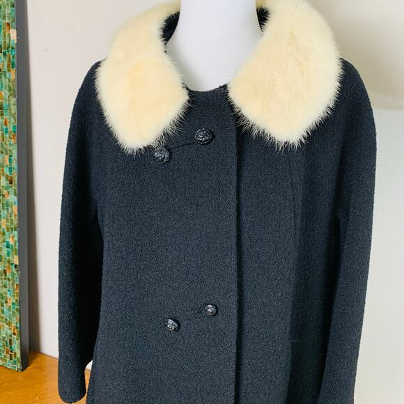 Vintage Forstmann Large Wool Coat Real Fur Collar Black Bouclé Double Breasted - Picture 9 of 10